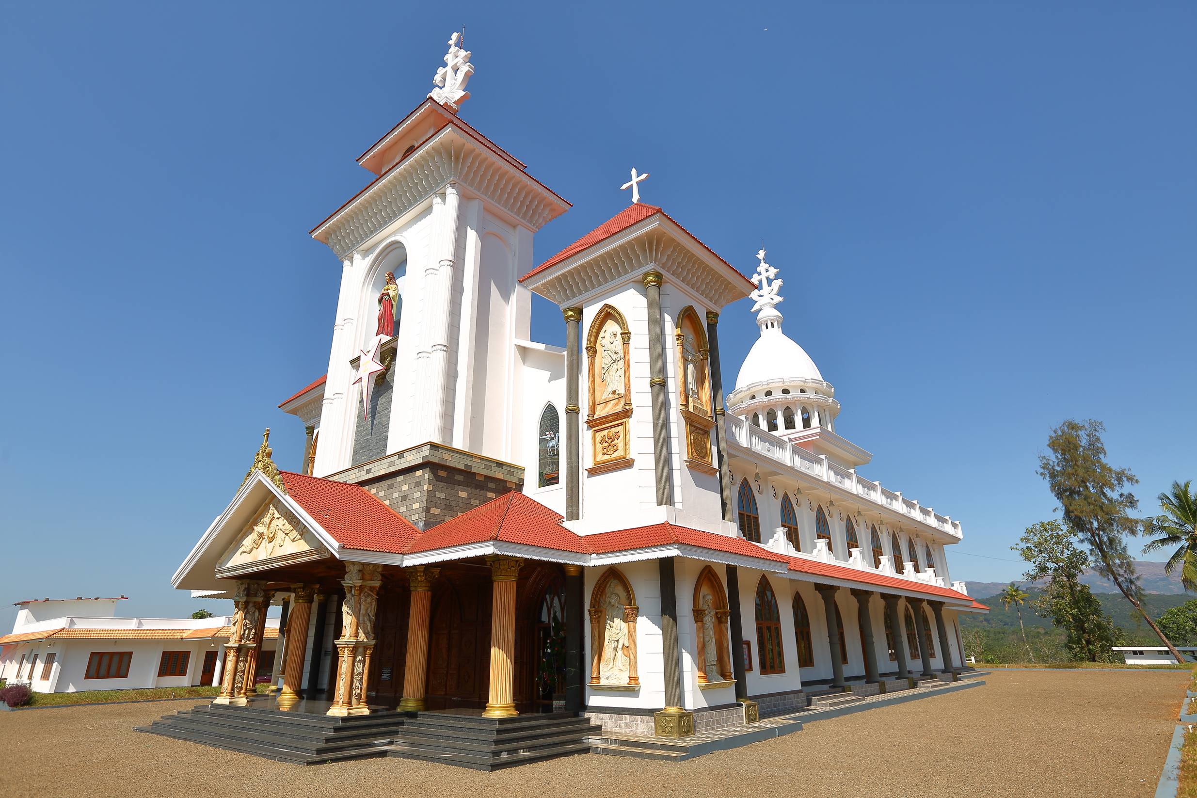 St. Mary Magdalene Church, Narianganam