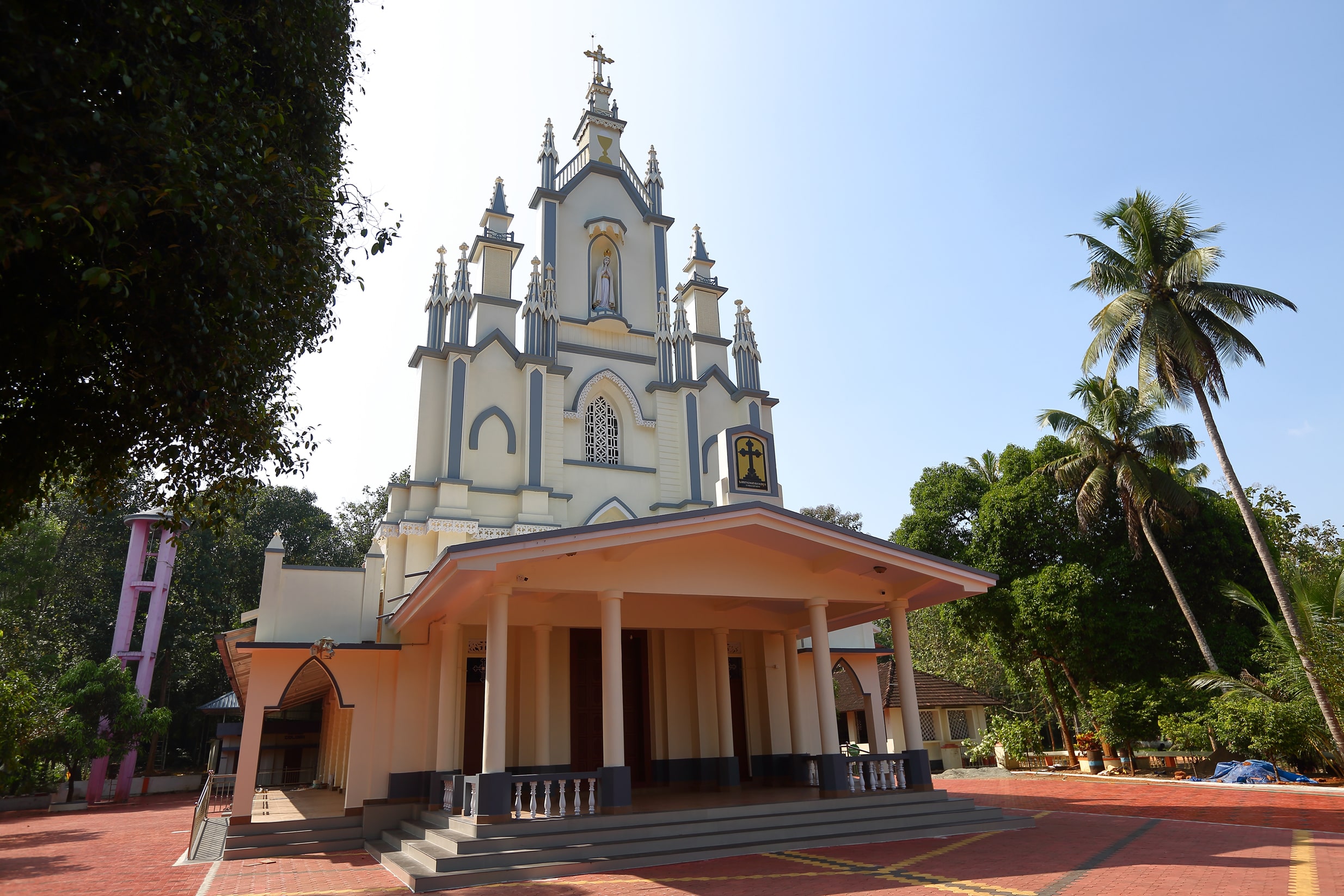 Lorethu Matha Church, Chakkampuzha