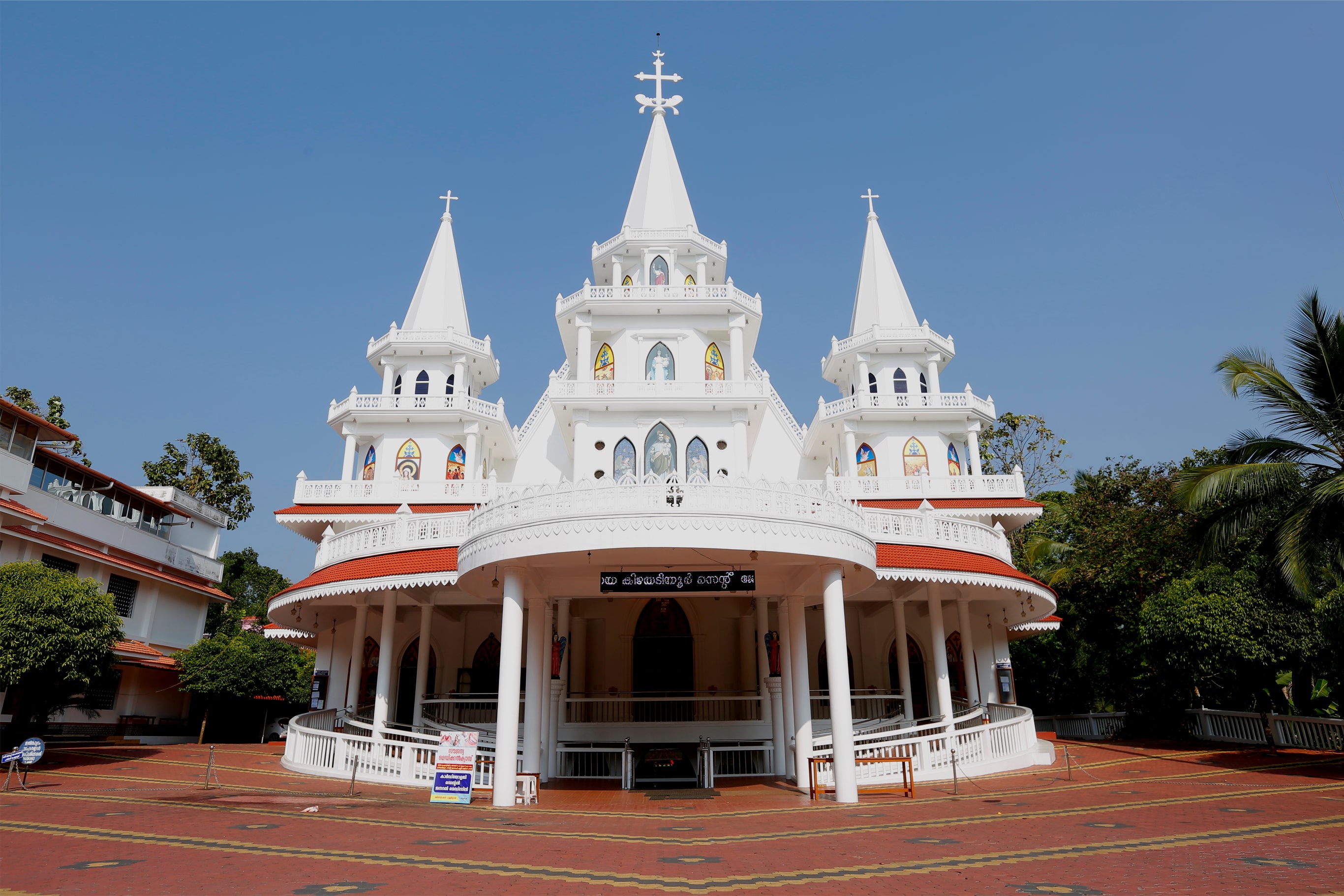 St.Joseph'S Church &Amp; St. Jude Shrine, Kizhathadiyoor