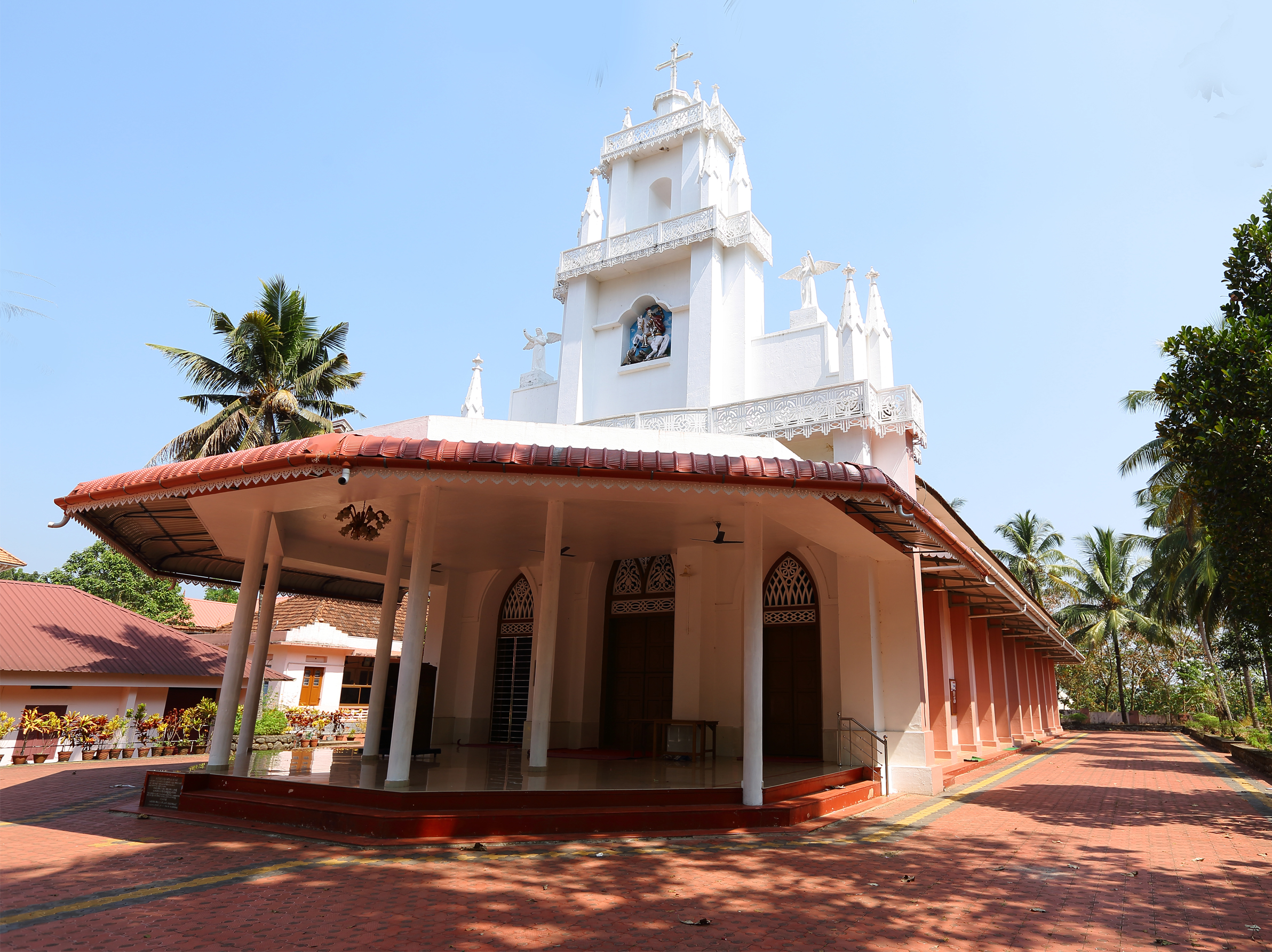 St. George Church, Manvettom